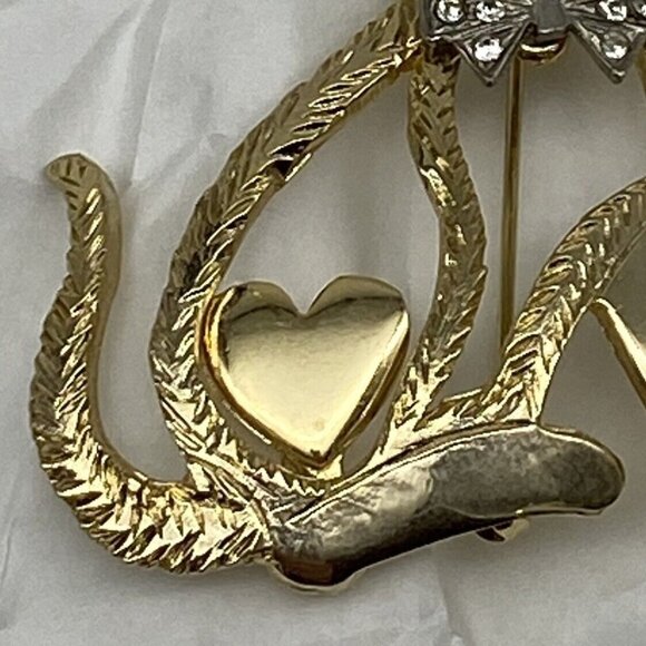 Vintage Ultra Craft Brooch Pin Cat Brushed Gold Tone Open Bow tie Heart Signed - Picture 3 of 8